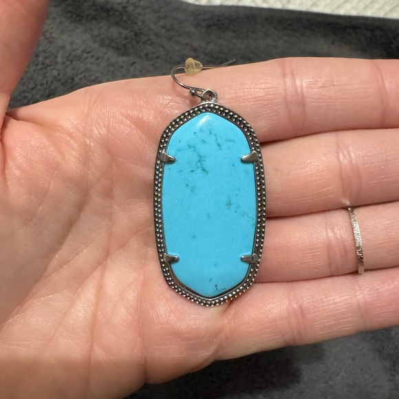 Kendra Scott earrings - Picture 2 of 2